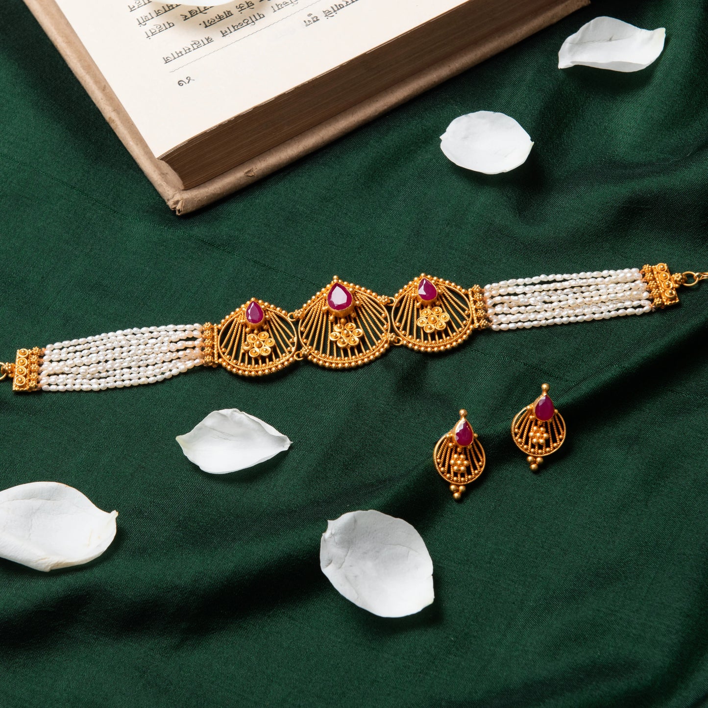 Antique Gold Choker Set
