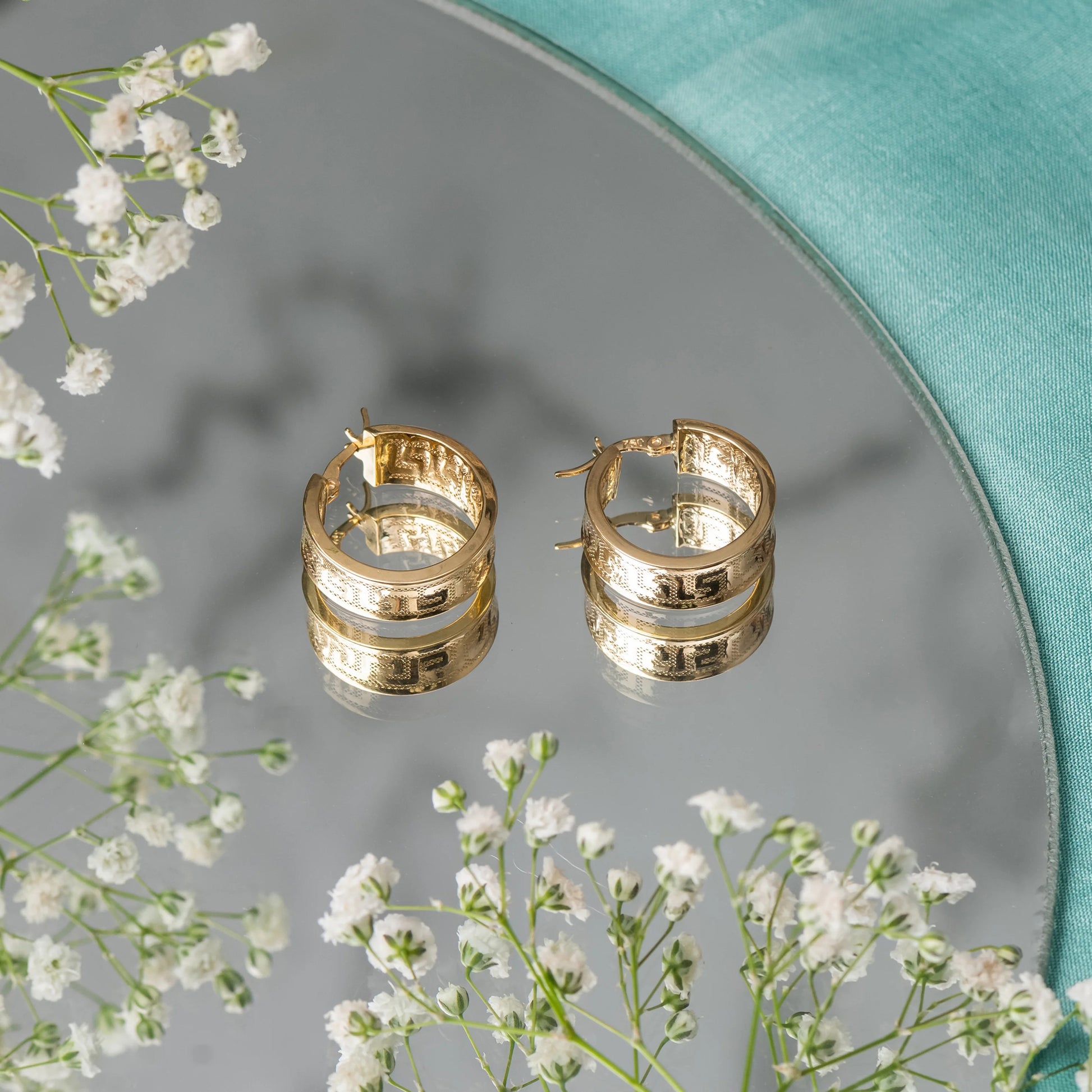 Western-gold earrings-18k-dainty-office wear 003
