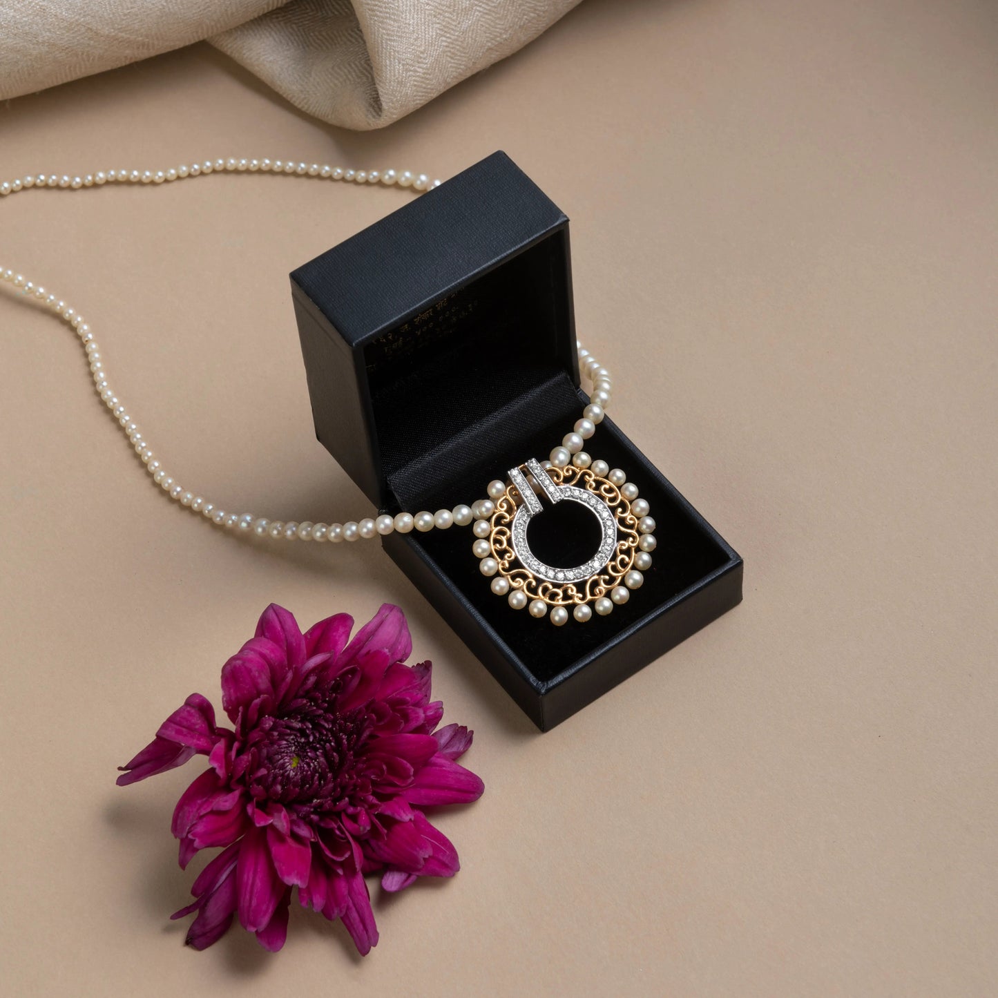 Gold Pendant Set